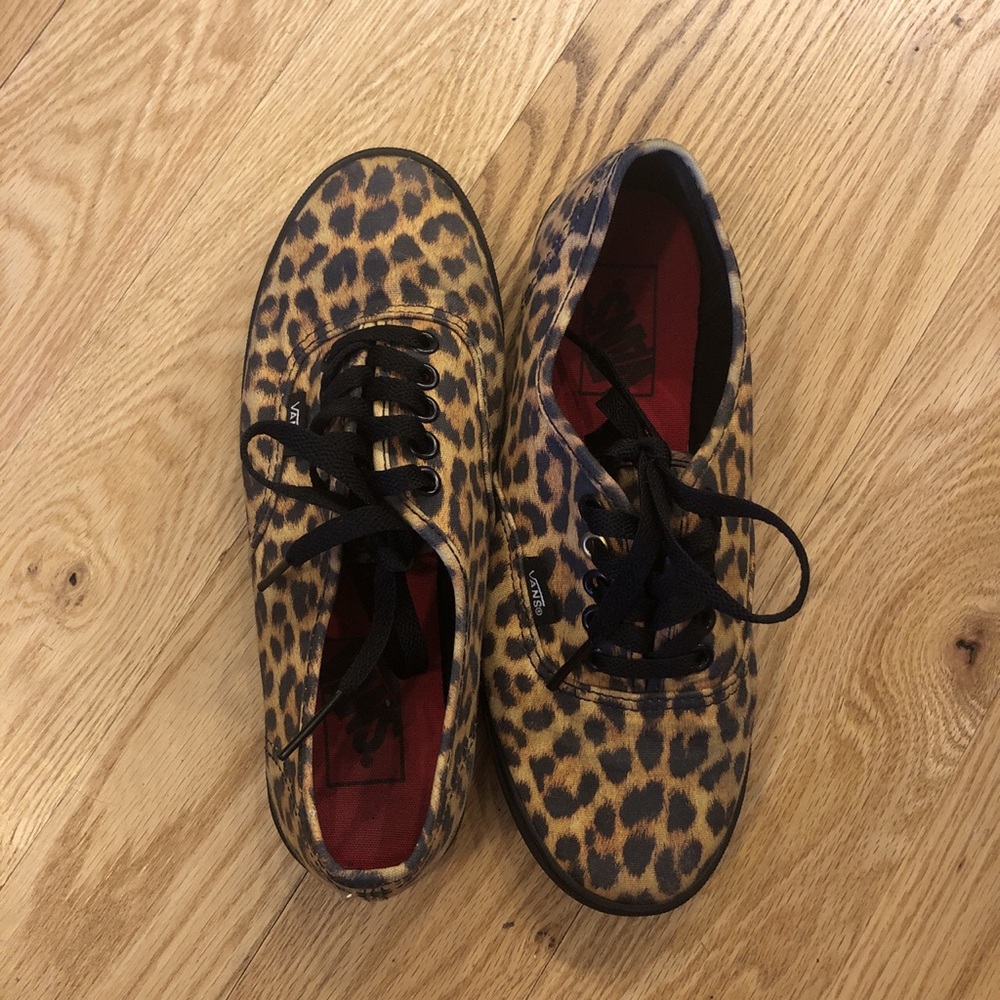 Leopard print Vans